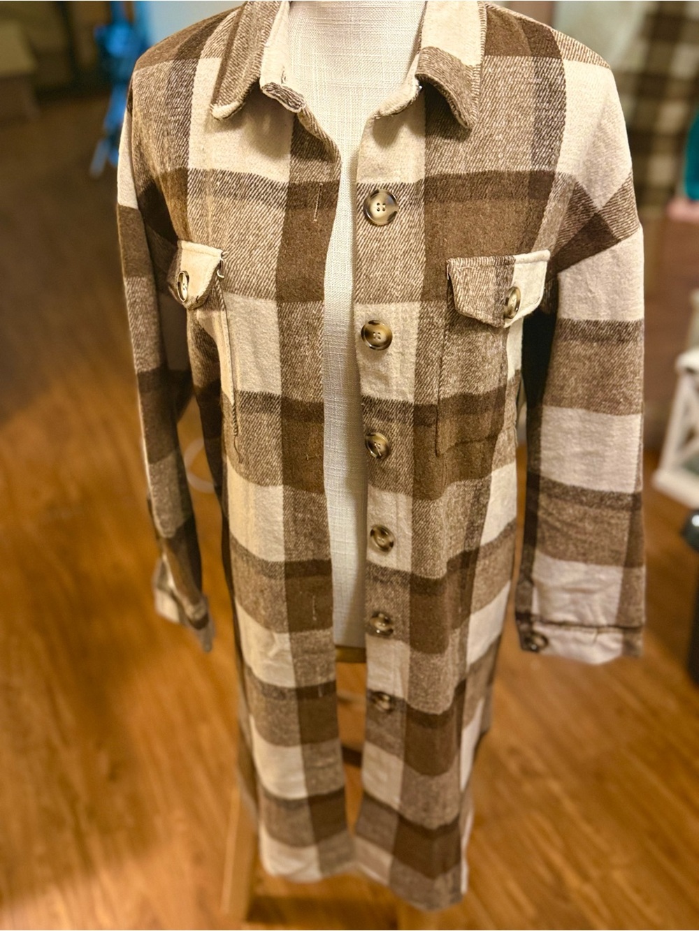 🎉🩷SALE🩷🎉 🆕🤎THE FREE YOGA: BROWN Button Down Long Plaid Shacket SMALL